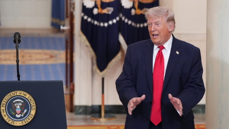 Τραμπ: Η μεγαλύτερη γέφυρα του Ιράν κατέρρευσε, είναι ώρα η Τεχεράνη να κάνει συμφωνία πριν να είναι πολύ αργά