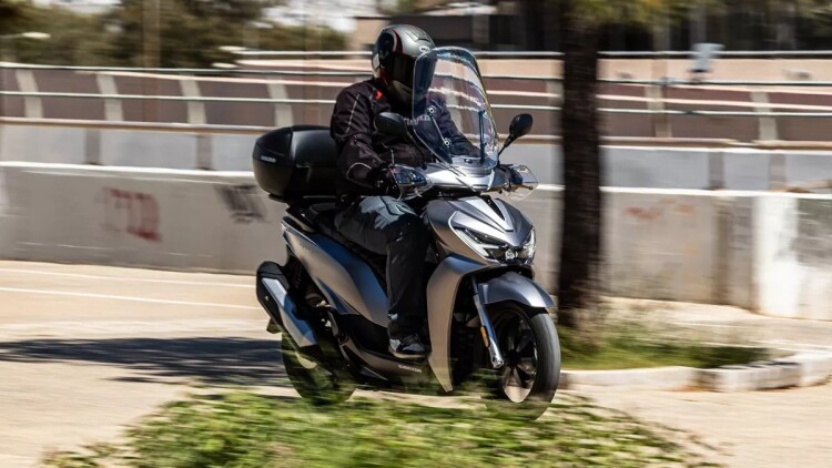 QJMotor SQ 350: Ο Δούρειος Ίππος της πόλης