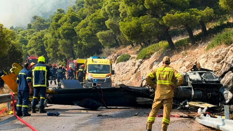 Ελεύθερος ο αδερφός αντιδημάρχου της Μάνδρας που έσπασε το μπλόκο της ΕΛΑΣ στο σημείο της συντριβής του ελικοπτέρου και έπεσε στα συντρίμμια