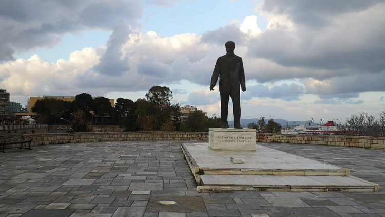 Ηράκλειο: 19χρονος Γερμανός έπεσε από τα Ενετικά Τείχη
