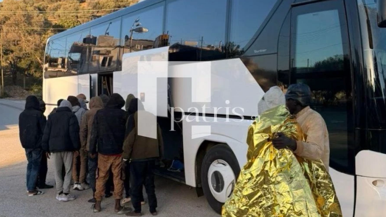 Συνεχείς μεταναστευτικές αφίξεις στην Κρήτη - Σκάφος με 35 άτομα εντοπίστηκε νότια των Καλών Λιμένων