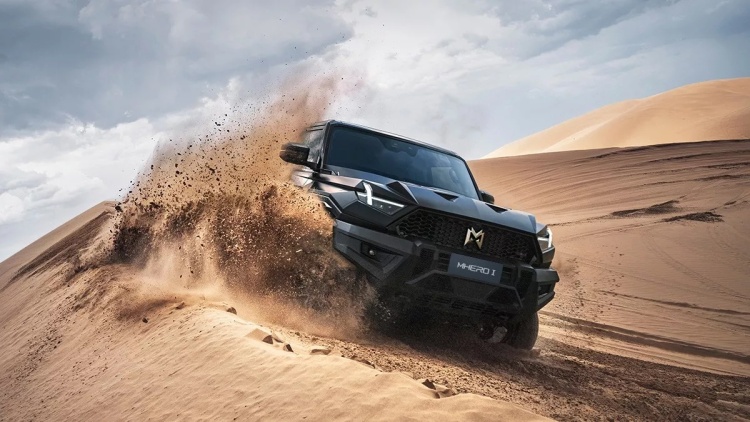 Πάτησε Ελλάδα το κινέζικο Hummer…