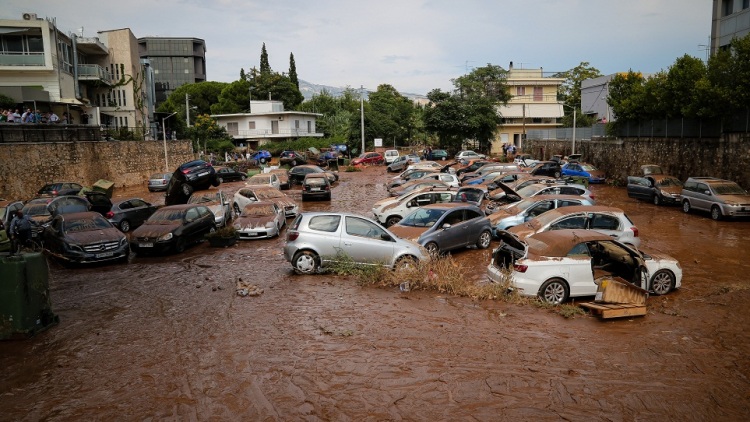 Γιατί πλημμυρίζει η Αττική κάθε φορά που βρέχει πολύ, οι επιστήμονες εξηγούν
