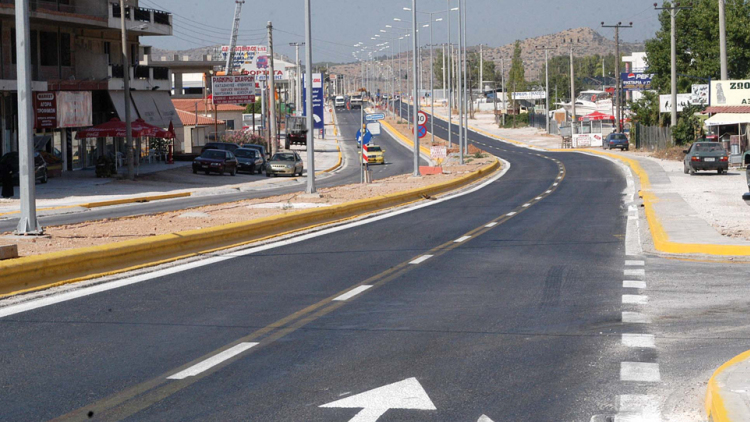 Live η κίνηση στους δρόμους: Τροχαίο στη λεωφόρο Κορωπίου, μεγάλες καθυστερήσεις σε Κηφισό, Κηφισίας και Αττική Οδό