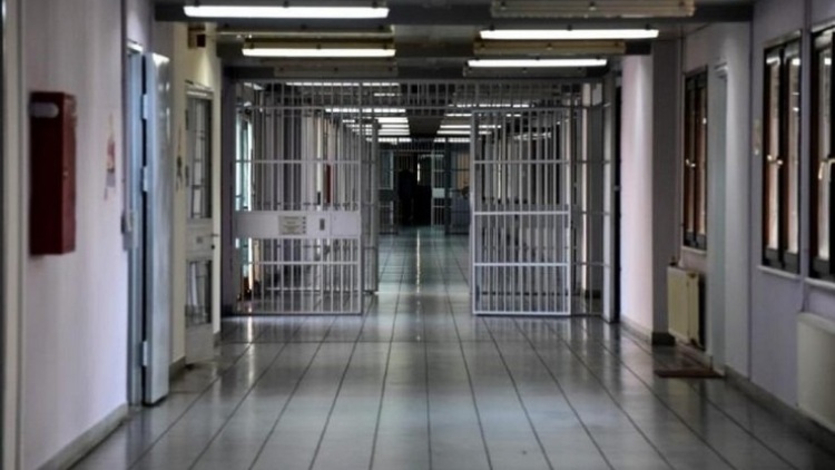 Θεσσαλονίκη: Στο νοσοκομείο τρεις κρατούμενοι μετά από φωτιά στις φυλακές Διαβατών
