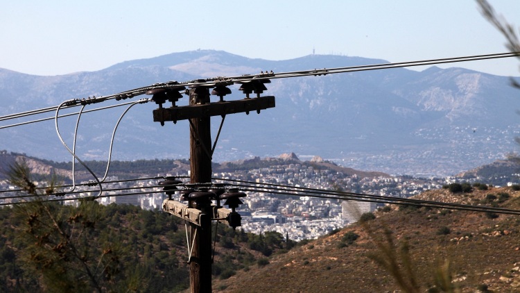 Επεισοδιακή καταδίωξη σπείρας που ξήλωνε μετασχηματιστές από στύλους του ΔΕΔΔΗΕ: Τους εντόπισαν στην Αργολίδα, τους συνέλαβαν στην Κορινθία