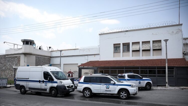 Έφοδος της ΕΛΑΣ στις φυλακές Κορυδαλλού: Εντοπίσθηκαν μαχαίρι, ναρκωτικά και κινητό τηλέφωνο