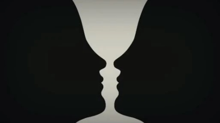 Δύο πρόσωπα ή ένα βάζο; Αυτό που βλέπετε πρώτο στην εικόνα αποκαλύπτει την προσωπικότητά σας