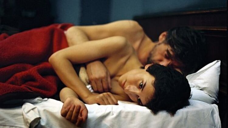 Πόσο σημαντικό είναι, τελικά, το σεξ για τη σχέση; Δέκα παράγοντες να σκεφτείτε πριν απαντήσετε