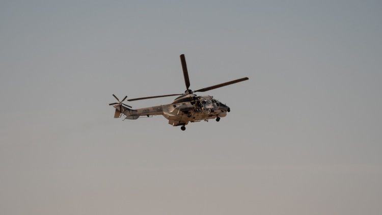 Με συμμετοχή Super Puma συνεχίζεται η επιχείρηση διάσωσης περιπατητή στο φαράγγι του Αμπά στην Κρήτη