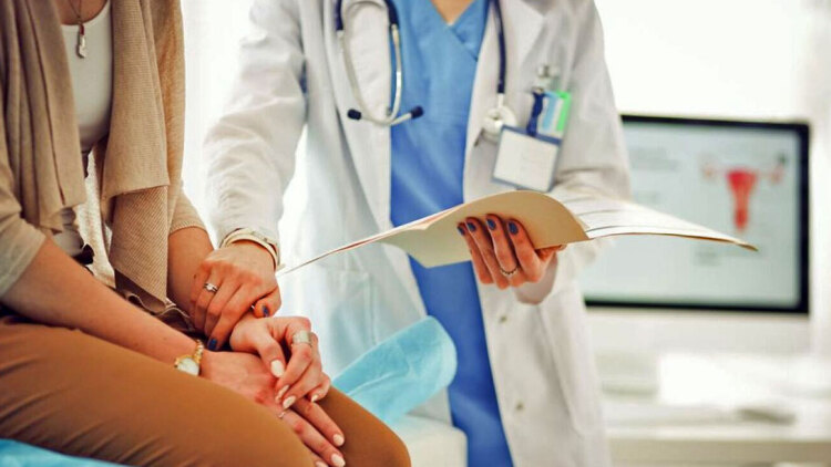 Σε 2 μήνες όλο το ΕΣΥ θα έχει ηλεκτρονική συνταγογράφηση – Τι σημαίνει αυτό για ασθενείς και δαπάνες
