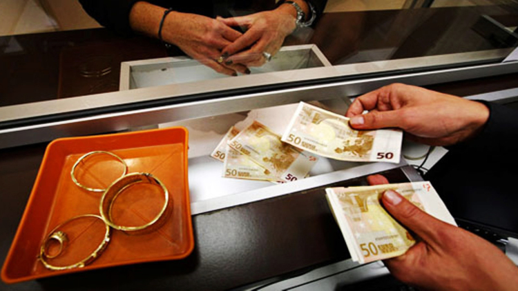 Θράσος από 62χρονο Κροάτη: Πούλησε πλαστά χρυσαφικά για €2.200 σε κατάστημα στη Θεσσαλονίκη και δύο ημέρες μετά πήγε με κάλπικη χρυσή αλυσίδα