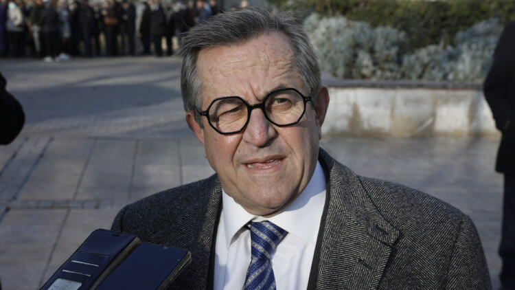 Ο Νικολόπουλος «αποκαλύπτει» επιστολή στον... Πούτιν για να δείξουν οι δορυφόροι του αν υπήρχε ξυλόλιο στα Τέμπη - Βίντεο