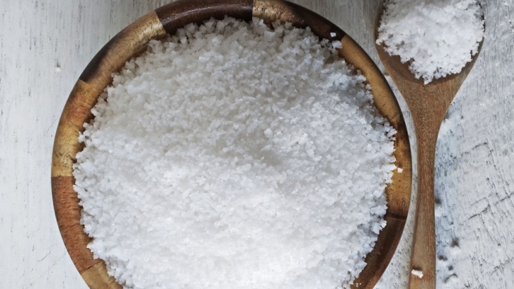 Σε τι διαφέρει το θαλασσινό από το επιτραπέζιο αλάτι