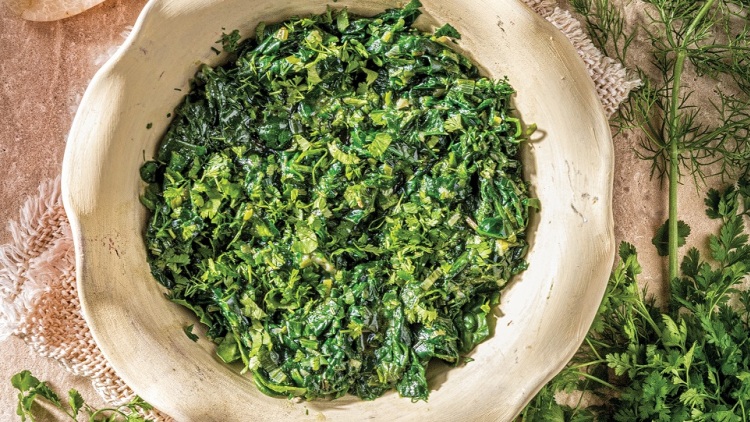 Μπουρανί Τυρνάβου: η παραδοσιακή συνταγή της Καθαράς Δευτέρας