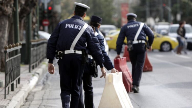 25η Μαρτίου: Οι κυκλοφοριακές ρυθμίσεις στην Αθήνα για τη μαθητική και στρατιωτική παρέλαση
