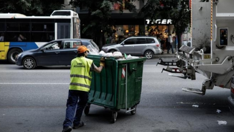 «Αυτοσυγκράτηση» στα σκουπίδια ζητά από τους πολίτες ο δήμος Θεσσαλονίκης ενόψει του εορταστικού τριημέρου