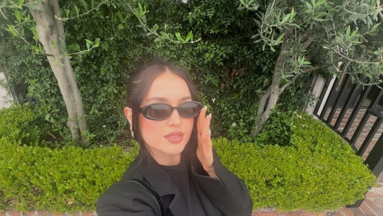 Influencer μοιράζεται ένα τρικ για τέλειες selfies – δεν περιλαμβάνει φίλτρα
