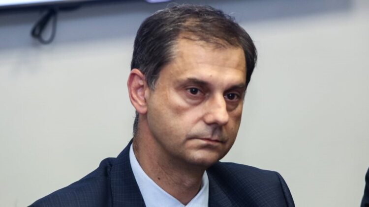 Χάρης Θεοχάρης: «Αν κάνει κόμμα ο Σαμαράς θα είναι μια δεύτερη προδοσία»