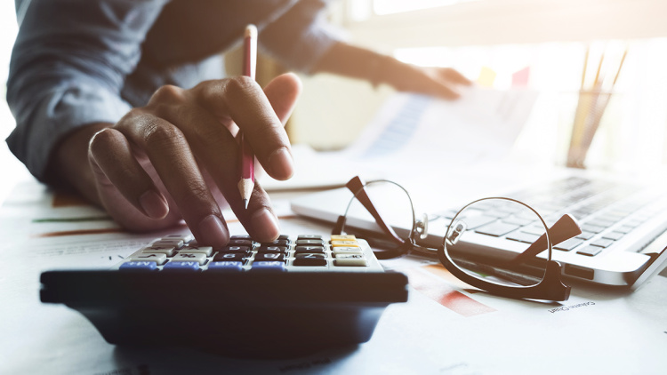 Συνυπευθυνότητα στην εφορία: Μπλόκο πριν την κατάσχεση για τα εταιρικά χρέη που ακολουθούν, τι αλλάζει