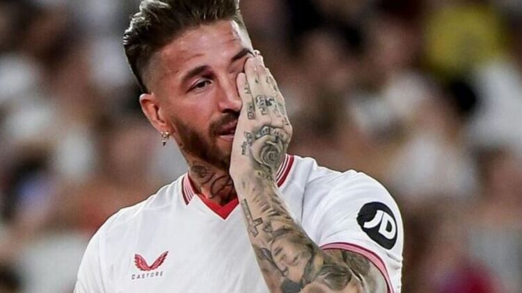 Ο Σέρχιο Ράμος πριν... αγοράσει τη Σεβίλλη, ετοιμάζεται να την σώσει ως παίκτης από τον υποβιβασμό