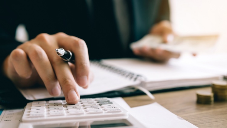 Επιδόματα με… ταυτότητα: Ποιος παίρνει τι σε νέο ψηφιακό φάκελο, «κόφτες» για όσους δεν δικαιούνται ενισχύσεις
