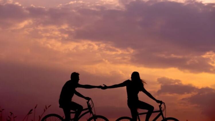 Αυτή είναι η ιδανική διαφορά ηλικίας ανάμεσα στα ζευγάρια, σύμφωνα με την επιστήμη