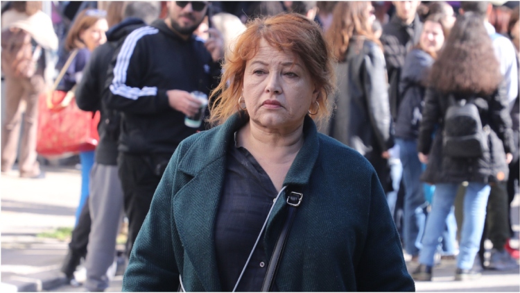 Νικολέτα Βλαβιανού: Ποτέ δεν έβγαλα πολλά λεφτά, καμιά δεκαριά ηθοποιοί έβγαλαν από την τηλεόραση