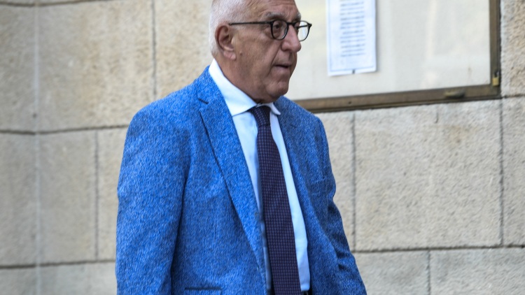 Κακλαμάνης: Η Βουλή θα προσλάβει ένα από τα 12 παιδιά πολύτεκνης οικογένειας 