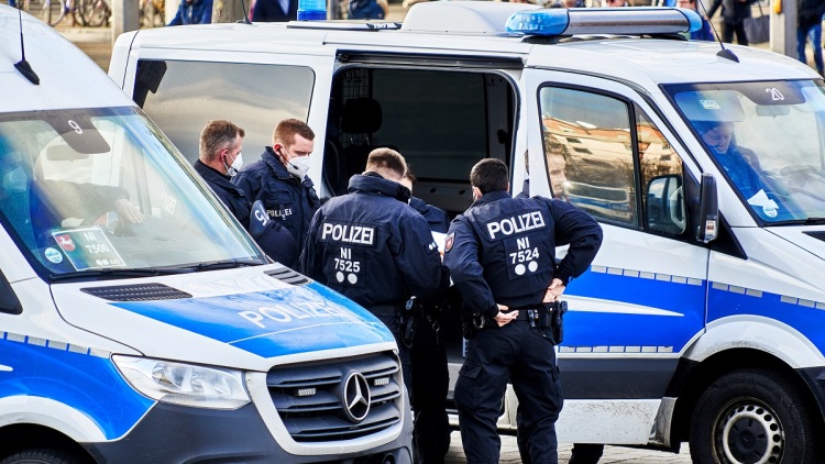 Σοβαρός τραυματισμός 16χρονου που δέχθηκε επίθεση με μαχαίρι σε χριστουγεννιάτικη αγορά στη Γερμανία