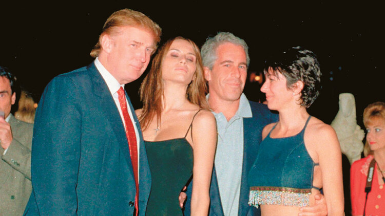 New York Times: Επιστολές, φωτογραφίες με διάσημα πρόσωπα και αντίτυπο της Λολίτα στην έπαυλη του Έπσταϊν