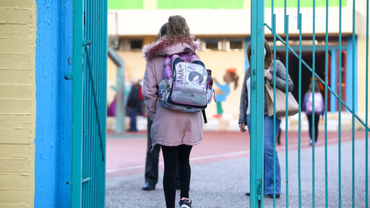 Δάσκαλος καταδικάστηκε για σεξουαλική παρενόχληση 10χρονης μαθήτριας στη Θεσσαλονίκη