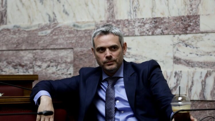 Καραγκούνης: Από τον Αύγουστο οι αυξήσεις στις συντάξεις χηρείας, τι ισχύει για κατάργηση αναδρομικών και ορφανά