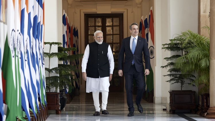 Στρατηγικό άνοιγμα στην Ινδία: Ο Μητσοτάκης στο AI Impact Summit, ποιες ελληνικές εταιρείες στρέφονται στη χώρα του Γάγγη