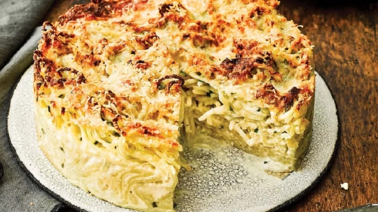 16 αλμυρές και γλυκές συνταγές για την εβδομάδα της Τυρινής