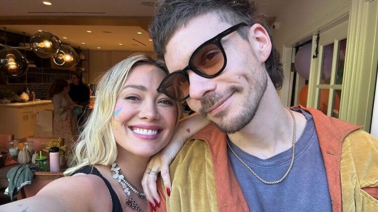 Χίλαρι Νταφ: Έλεγαν ότι δεν θα τα καταφέρουμε, αλλά τα πάμε περίφημα, έγραψε ο σύζυγός της για την επέτειο γάμου τους 