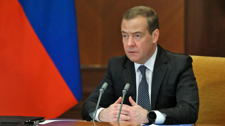 Μεντβέντεφ: Η Μόσχα θα πρέπει να εγκαταλείψει την «ανεκτική στάση» της σχετικά με τις ευρωπαϊκές φιλοδοξίες του Κιέβου