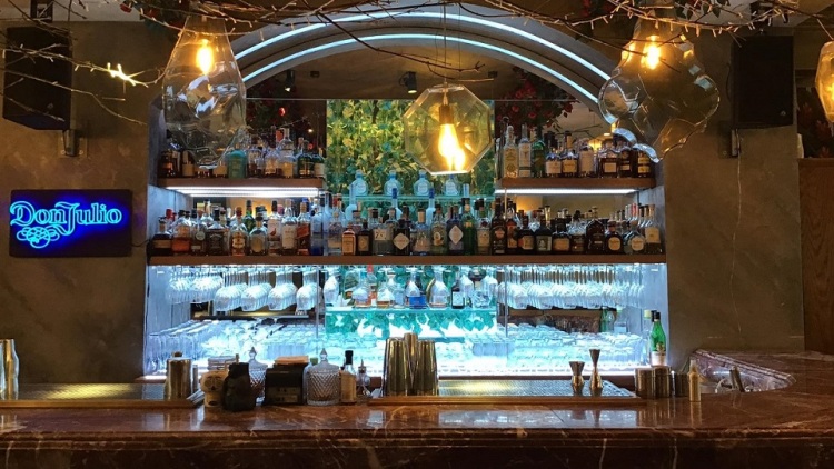 Αλεξανδρούπολη: 4 σημεία για φαγητό, γλυκό και ποτό που αξίζουν