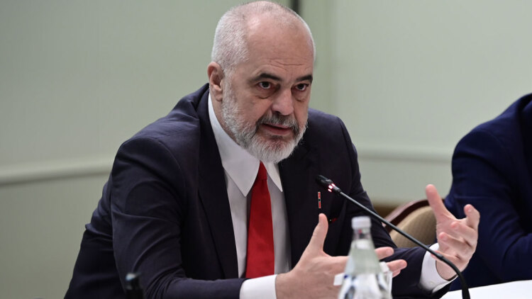 Χρήστες στο X απαντούν στον Ράμα: Μελέτες δείχνουν πως οι μοντέρνοι Έλληνες μοιράζονται ίδιο DNA με τους Αρχαίους από τη Μυκηναϊκή Εποχή