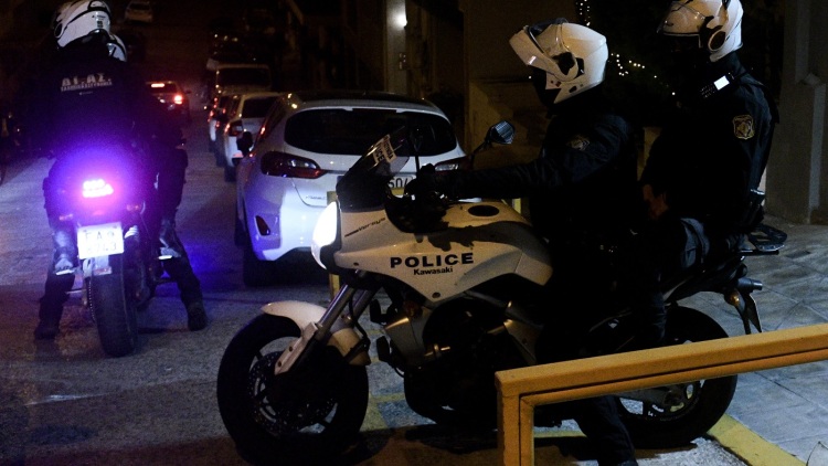 Άγριος καβγάς νεαρών στον λόφο του Επαρχείου στον Πύργο, παρενέβη η ΕΛΑΣ