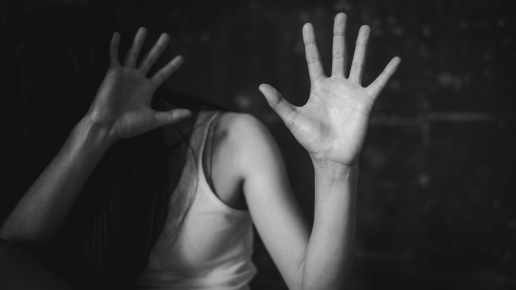 Λάρισα: 20χρονη κοπέλα κατήγγειλε βιασμό από δύο άτομα