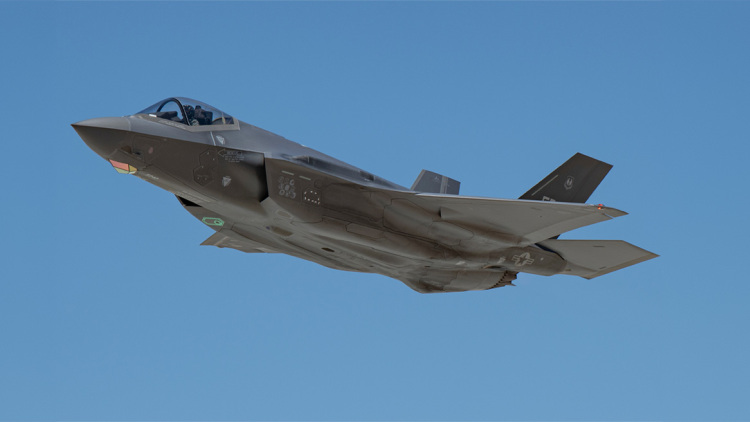 Φιέστα στις Βρυξέλλες για τα 250 χρόνια των ΗΠΑ: Υπερπτήσεις F-35, πυροτεχνήματα και μυστικός σούπερ σταρ στη σκηνή