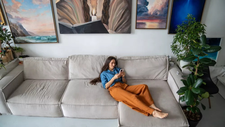 Μήπως δεν βαριέστε αρκετά; Τα οφέλη της πλήξης και πώς να βαρεθείτε