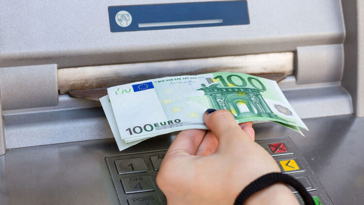 Έρχεται νέο επίδομα ανεργίας €1.295: Ποιοι θα ωφεληθούν και πώς γίνεται η αίτηση
