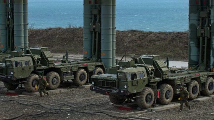 Hürriyet: Η πώληση των S-400 σε τρίτη χώρα ανοίγει τον δρόμο για άρση των κυρώσεων και τα F-35