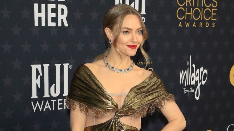 Η Αμάντα Σέιφριντ θα ήθελε να επιστρέψει ως μητέρα σε μια νέα συνέχεια του Mamma Mia