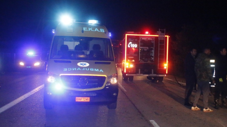 Χωρίς τις αισθήσεις του απεγκλωβίστηκε 60χρονος που καταπλακώθηκε από τρακτέρ στη Μεσσηνία 