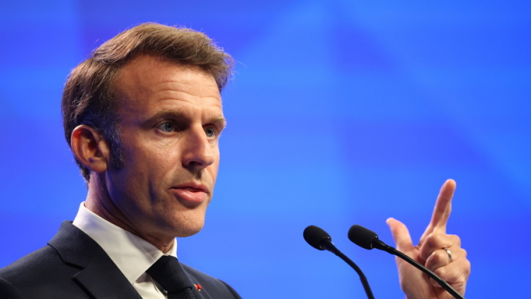 Απεριόριστη η απανθρωπιά της Χαμάς, λέει ο Μακρόν για το βίντεο με τους ομήρους