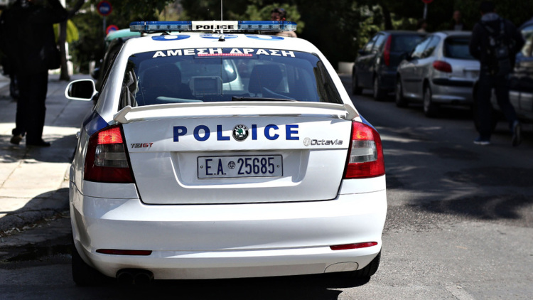 Λέρος: Θύμα κακοποίησης από τον πατέρα του ο 18χρονος που ομολόγησε ότι τον δολοφόνησε