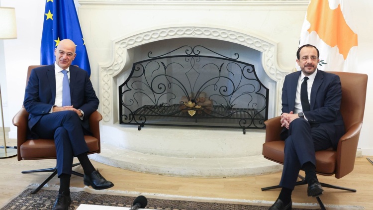 Στη Λευκωσία ο Δένδιας, συναντήθηκε με Πάλμα και Χριστοδουλίδη - SAFE, συμπαραγωγές και Τουρκία στο επίκεντρο